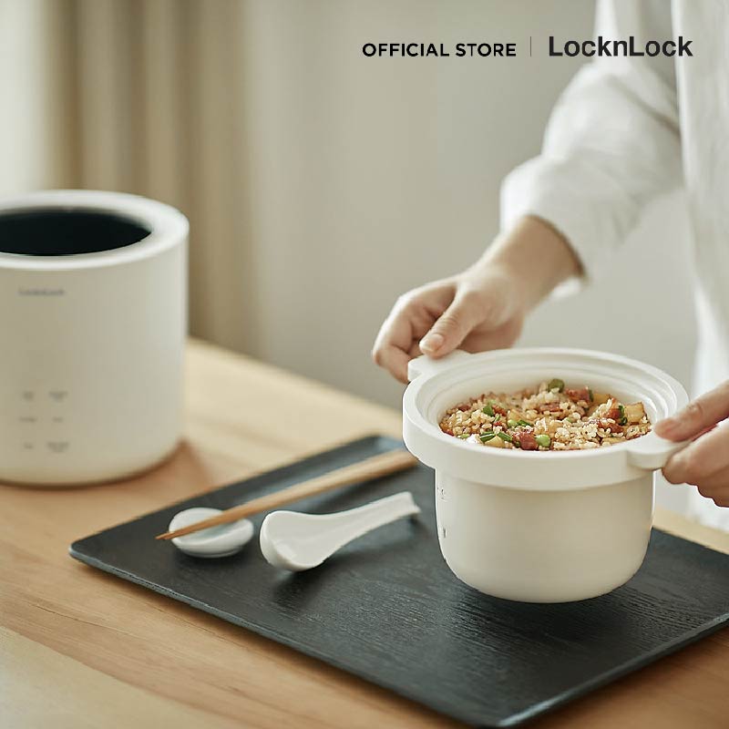 ภาพการใช้งาน LocknLock หม้อหุงข้าวขนาดเล็ก Mini Electric Cooker 0.6L