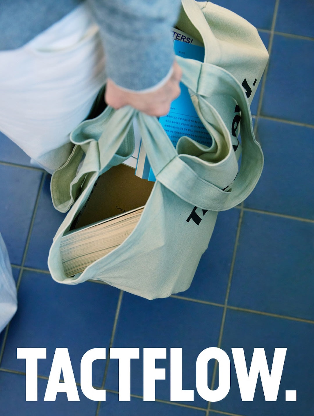 TACTFLOW กระเป๋าผ้า Daily Tote Bag (Size S) รุ่น TFF100