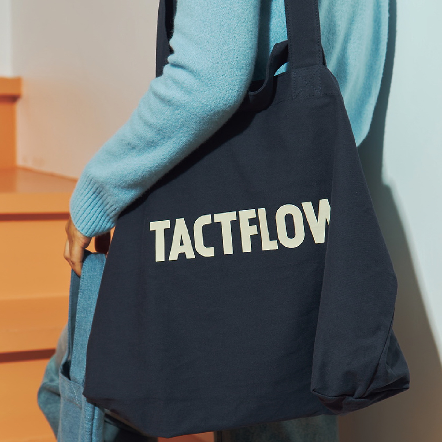TACTFLOW กระเป๋าผ้า Daily Tote Bag (Size L) รุ่น TFF110